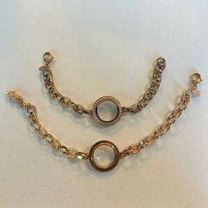 Elegant Gold Chain Bracelet